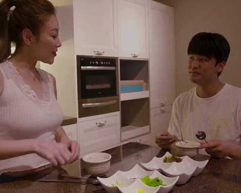 Chị Gái Xinh Đẹp Thân Hình Nóng Bỏng Khó Cưỡng Lại Cơn Thèm Muốn